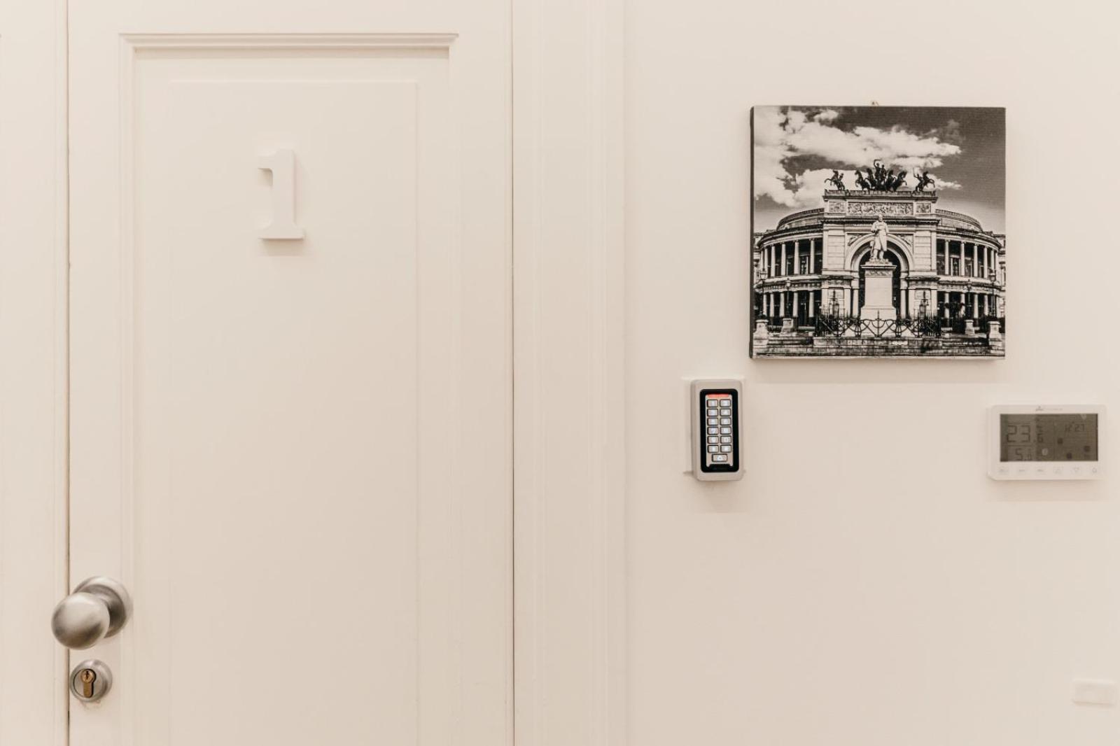 Sofia'S Central Apartment ปาแลร์โม ภายนอก รูปภาพ